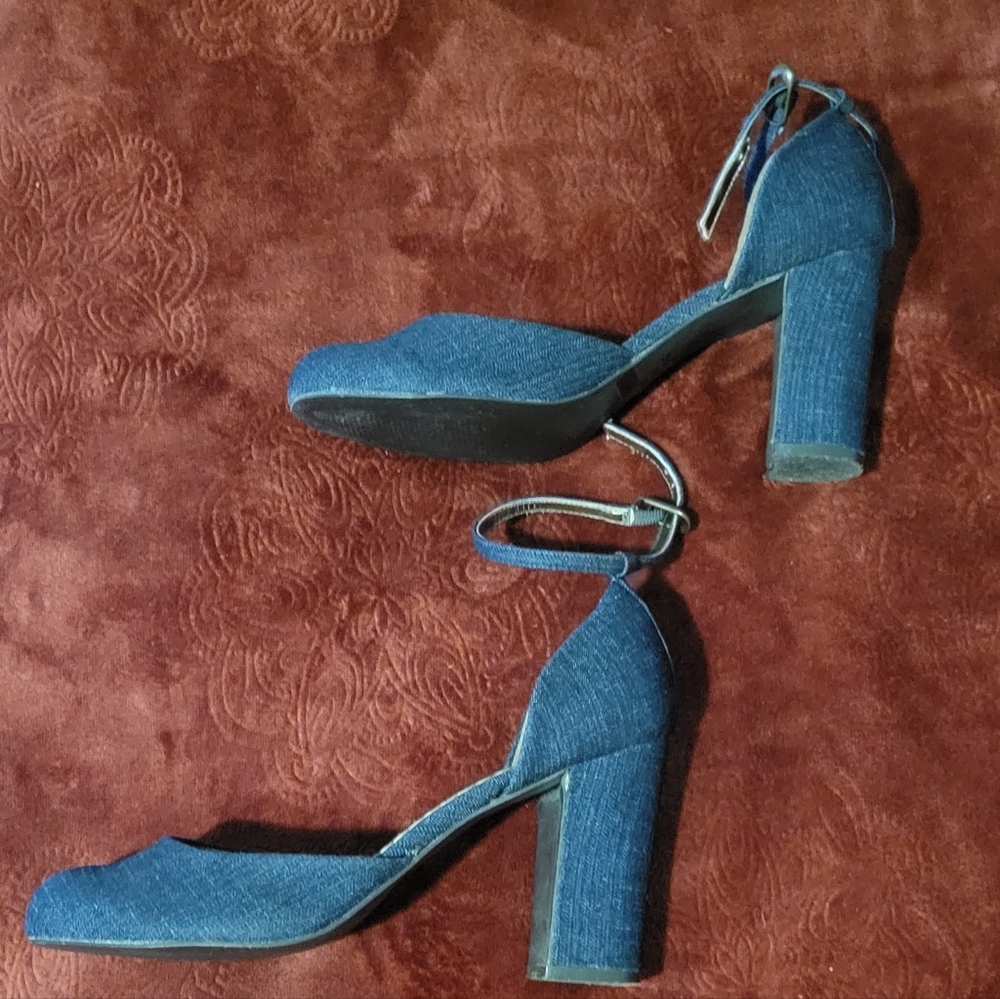 🔥🔥HP🔥🔥11-10-23🔥🔥WOMENS ANNE MICHELLE DENIM WEDGE HEELS SIZE 8.5